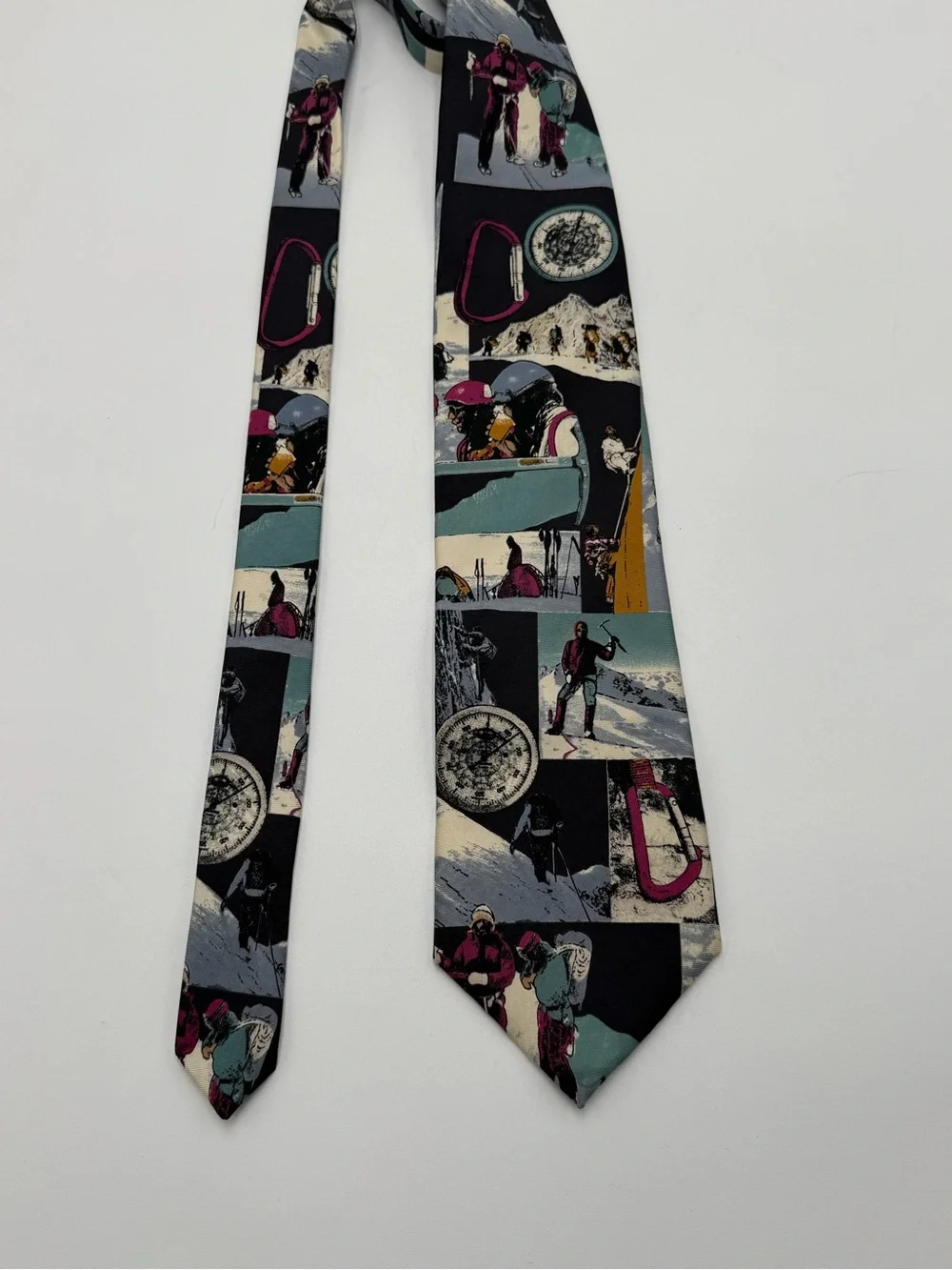 VTG 90's Structure ItalianSilk USA RockClimbing Mountaineering Mount Everest Tie